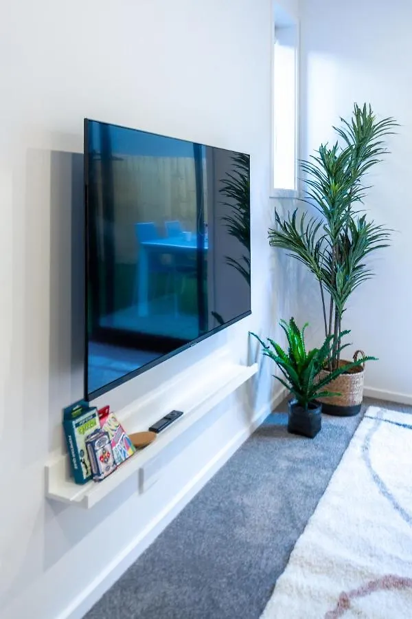 Stylish Home In The Heart Of Christchurch 2 Bed New Zealand