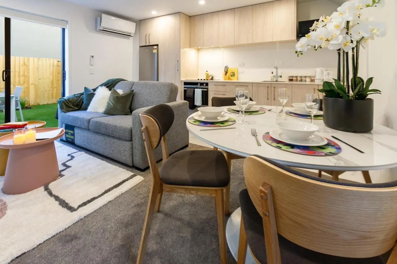 Stylish Home In The Heart Of Christchurch 2 Bed contacts